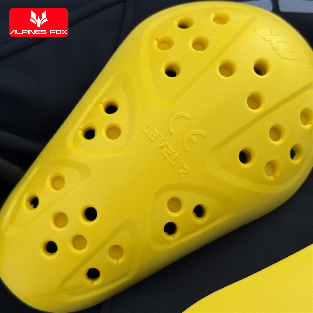 CE Level 2 Approved Knee Pads  - Motorcycle Gear Protection Levels recension och pris